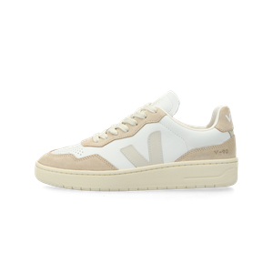 VEJA Aegean Project V-90 Made in Portugal (extra white / pierre / almond)