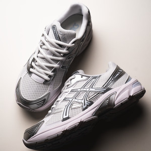 GEL-1130 (white / storm cloud)
