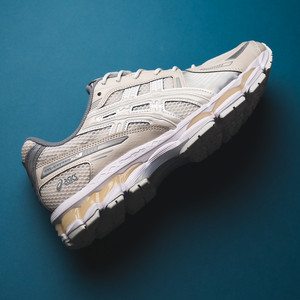 GEL-KAYANO 12.1 (cream / smoke grey)
