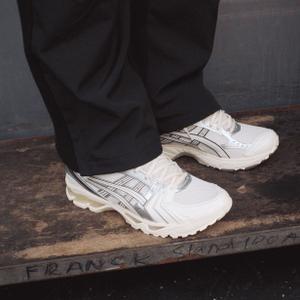 GEL-KAYANO 14 (cream / cocoa powder)