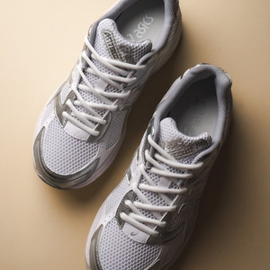GEL-1130 (white / piedmont grey)