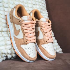 Dunk Low Suede (sunset haze / sunset haze / chalk / white)