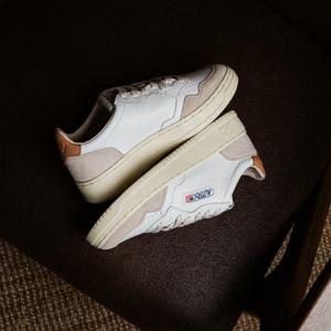 Medalist Low W  (leat / suede white / sandstorm)