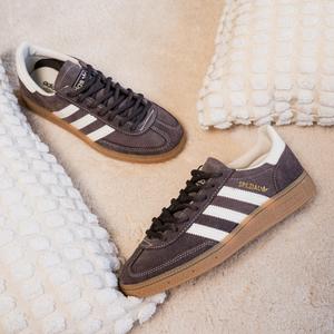 Handball Spezial (grey strata / off white)