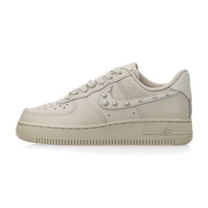 Nike WMNS Air Force 1 07 (cream ii / cream ii / metallic silver / white)