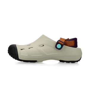 Crocs Quick Trail Clog (bone / multi)