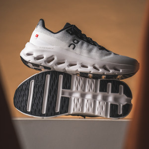Cloudtilt 1 W (black / ivory)