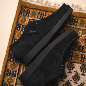 Wallabee Lite (black / black)