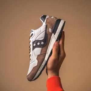 Shadow 5000 (coca / almond)