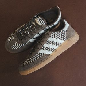 Handball Spezial W (earth strata / off white / gold metallic)