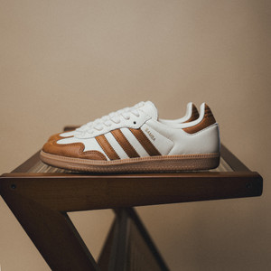 Samba OG W (wonder white / dark brown / gold metallic)