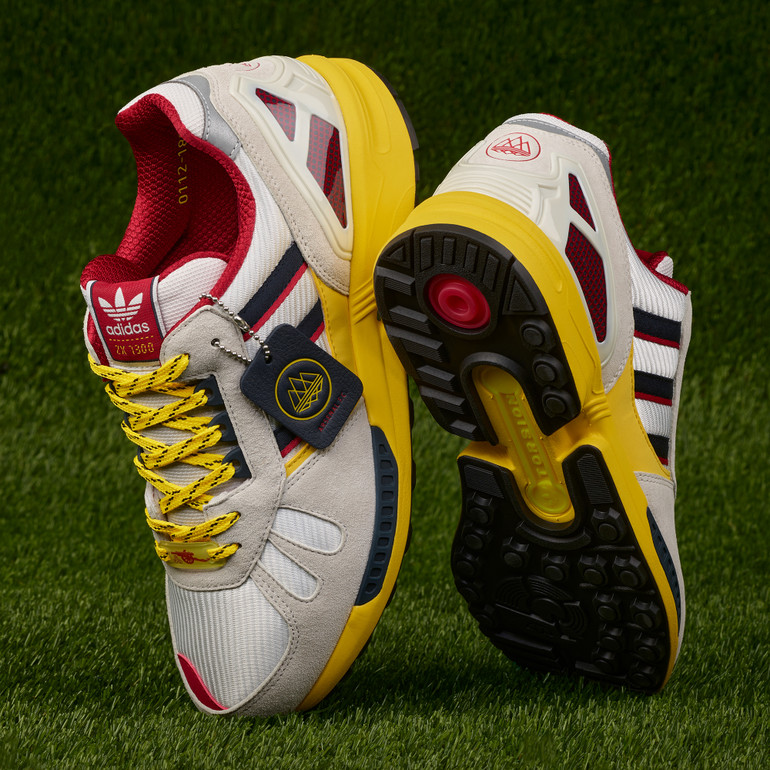 adidas - x Arsenal FC SPZL F.C ZX 7300(crystal white / aurora ink)
