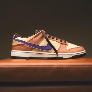 Dunk Low Retro SE Denim Dusted Clay (dusty amethyst / team gold)